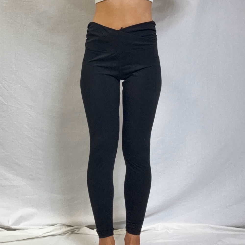 Black V-Waist High-Rise Leggings
